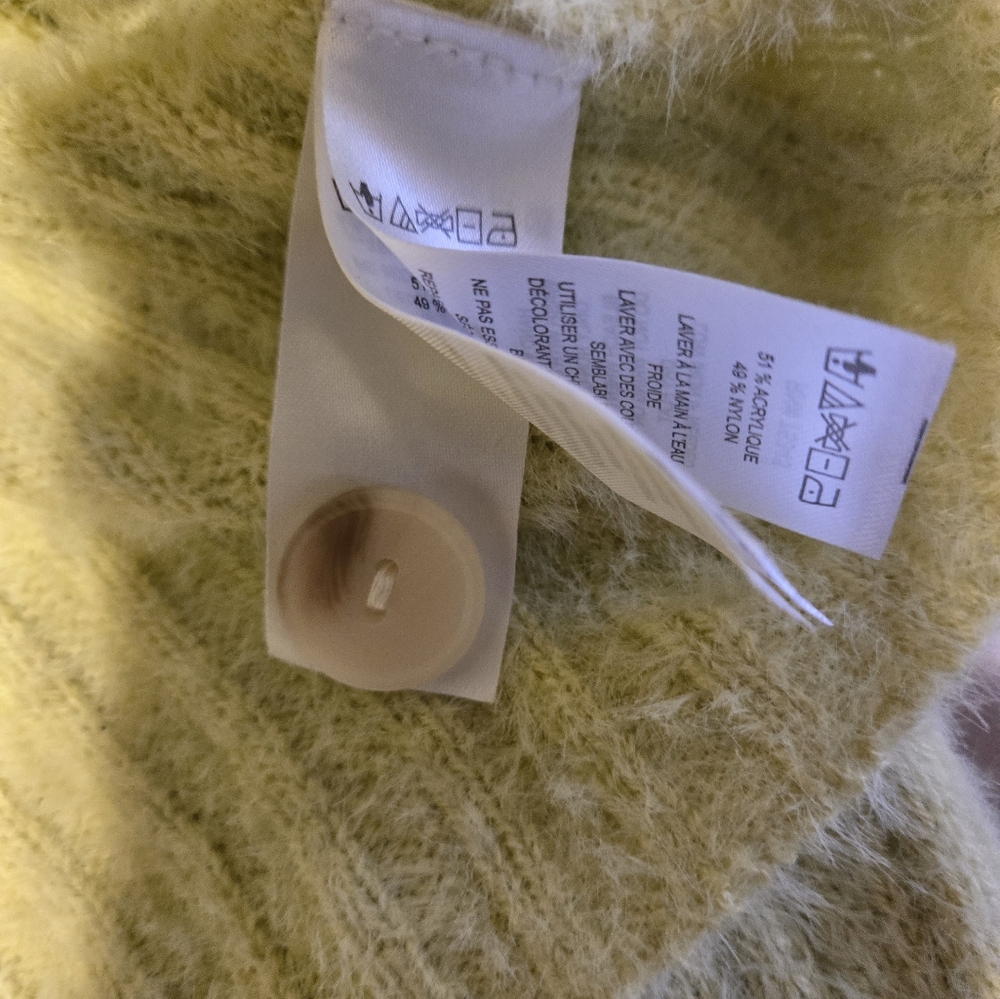 Cardigan - Picture 9 of 9